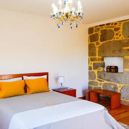 Country house Casa Do Ribeiro Lago (Braga)