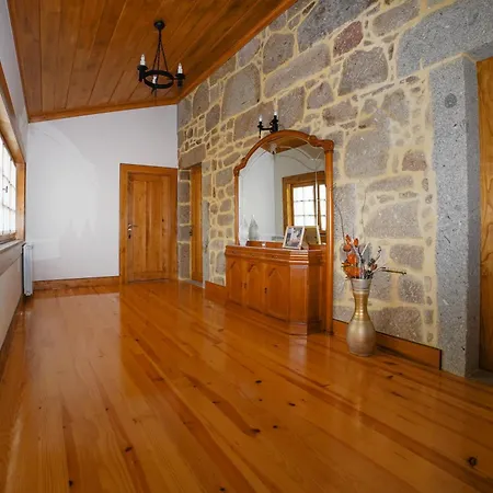 Casa Do Ribeiro Country house *