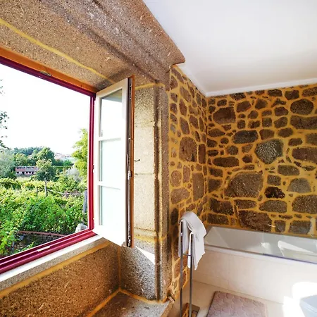 Country house Casa Do Ribeiro Lago (Braga)