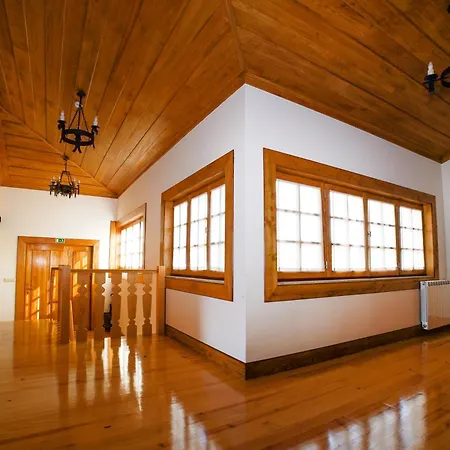 Casa Do Ribeiro * Lago (Braga)