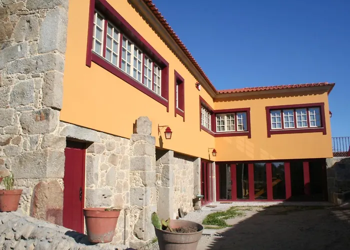 Casa Do Ribeiro Casa rural Lago (Braga)