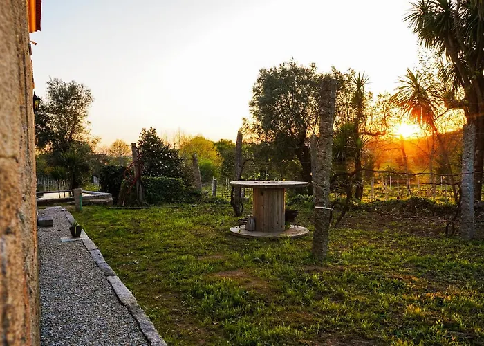 Casa Do Ribeiro * Lago (Braga)